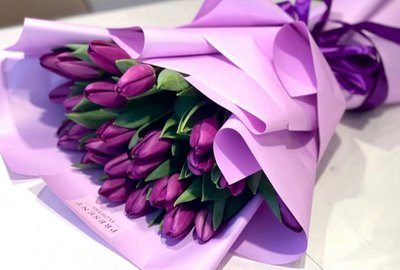 Букет з 25 тюльпанів фіолетового кольору 0503202306890 фото