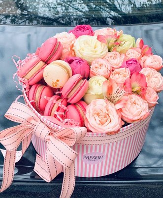 Квіти з макарунами "Французький Pink" 923371478 фото