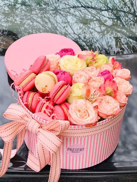 Квіти з макарунами "Французький Pink" 923371478 фото